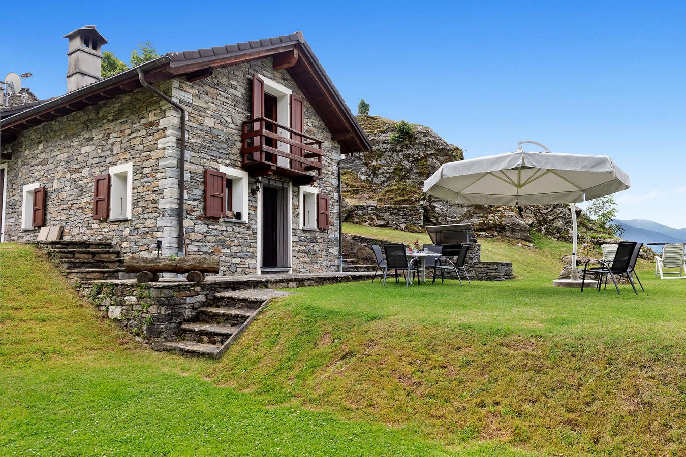 Rustico San Martin in Cugnasco-Gerra, Tessiner Alpen