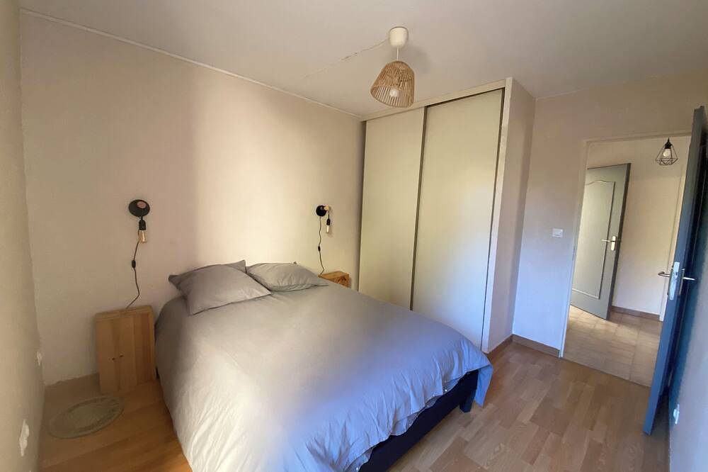 Entire apartment, Superb t4 apartment 150m from the sea in Sausset-les-Pins, Mediterranean Coast (France)