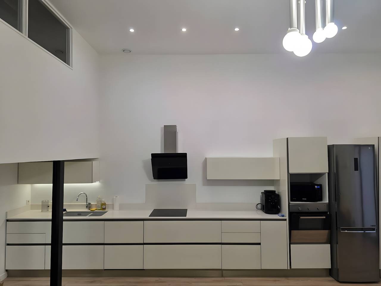 Appartement entier, « Bel appartement Près du Vieux Port » avec Wi-Fi et Climatisation in Marseille, Région de Marseille