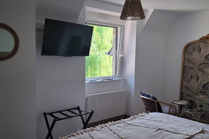 Chambre d’hôte pour 4 personnes à Le Val-Saint-Père - 2