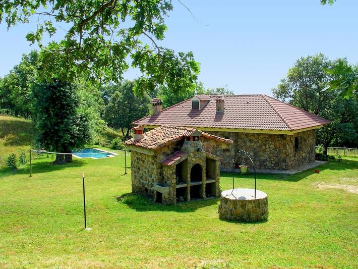 Casa rural para 12 personas, con Terraza y Jardín además de Piscina y Vistas en Casavieja