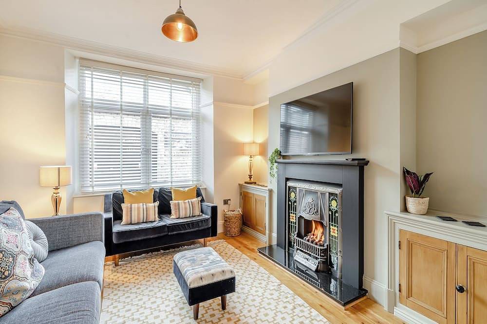 3 bedroom accommodation in Kendal in Kendal, Lake District
