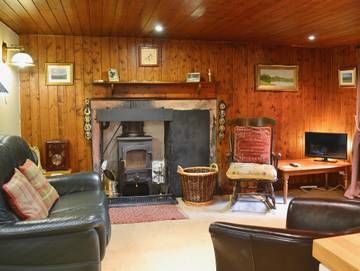 Log Cabin for 2 People in Glenshee, Cairngorms National Park, Photo 2
