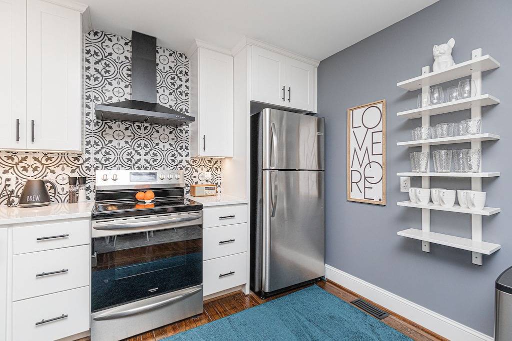 Gorgeous 3Br Near Botanical Gardens w/ Fenced Yard, Large Deck, Pet-Friendly in Henrico County