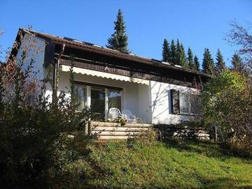 Ferienhaus für 8 Personen, mit Pool und Garten sowie Terrasse, mit Haustier in Nesselwang