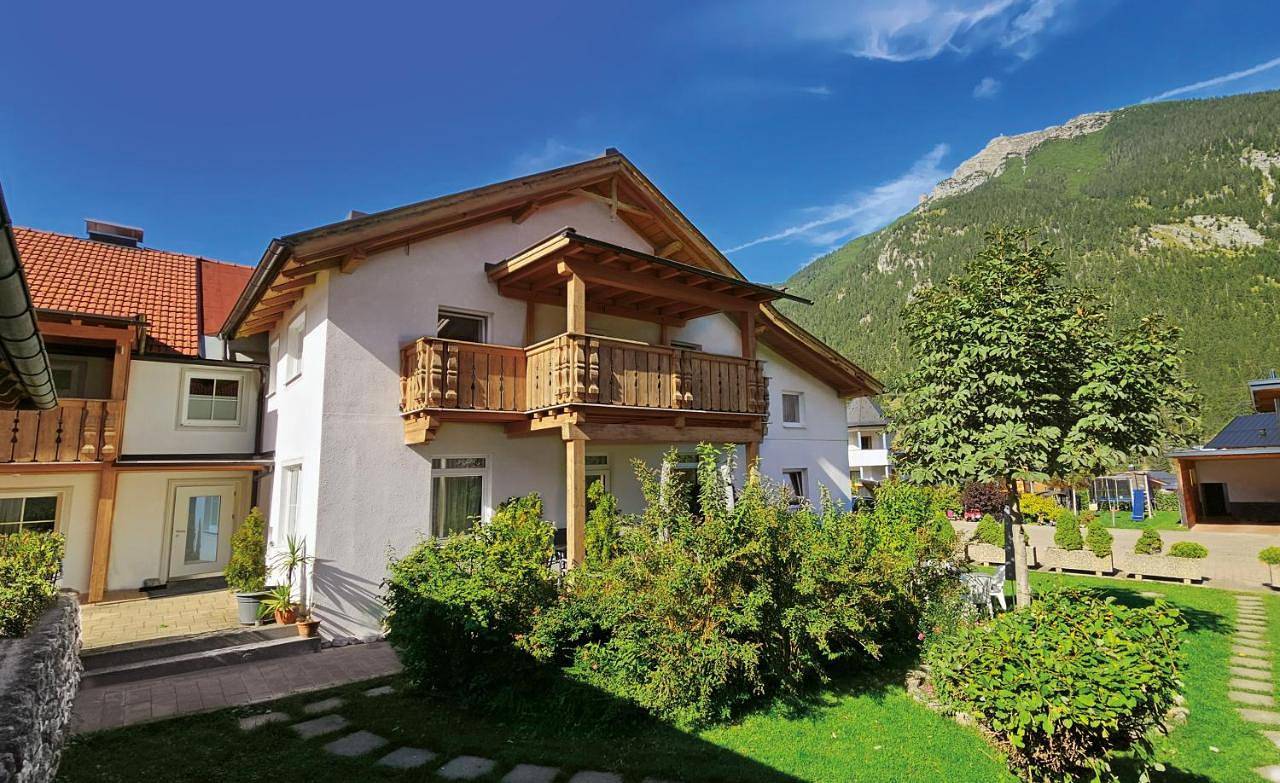 Ganze Wohnung, Ferienanlage Hechenbergerhof in Lechtaler Alpen, Bichlbach