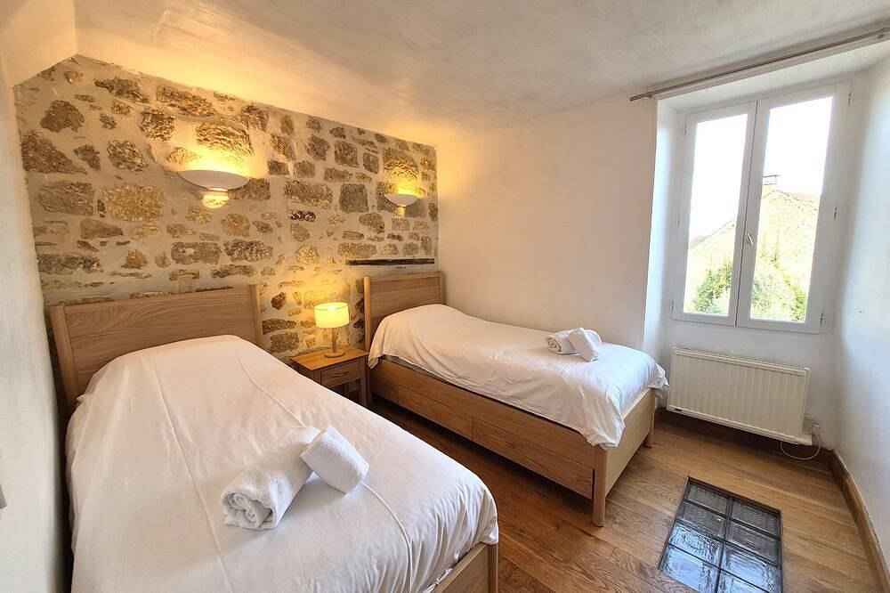 **Nouveau** Adorable cottage avec piscine privée Dans la bastide de Domme, in Domme, Périgord Noir