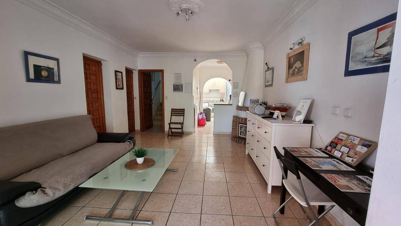 Twin Room with Shared Bathroom in Benalmádena Costa, Benalmádena