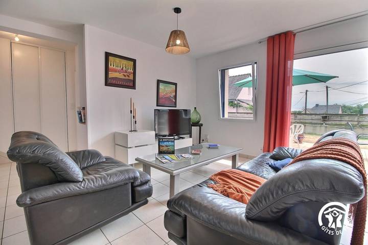 Gîte pour 8 personnes, avec jardin et terrasse, animaux acceptés à Saint-Avé - 2