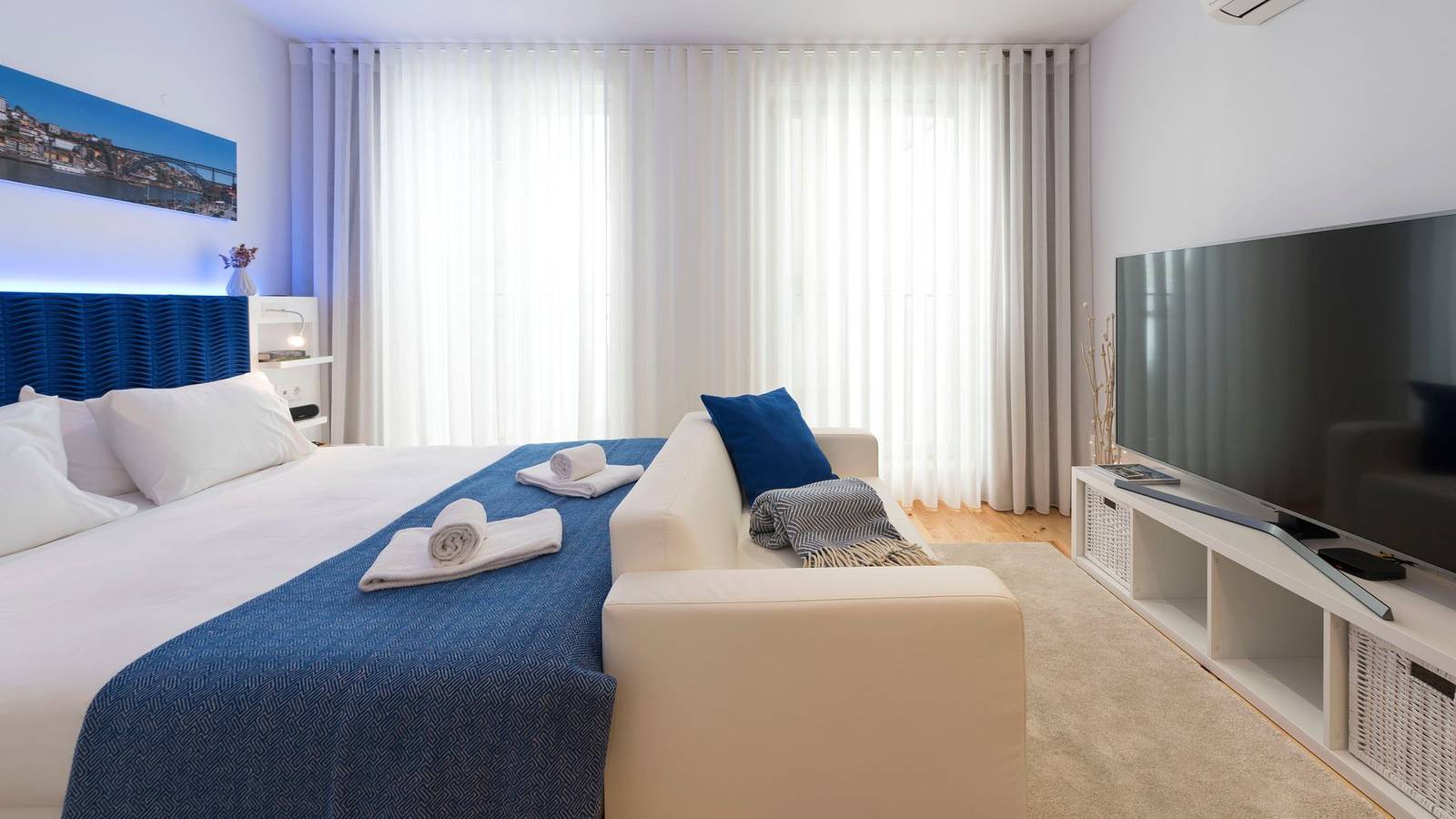 Geheel appartement, Heart of D. Pedro: Blue - by Lovelystay in Cedofeita, Porto