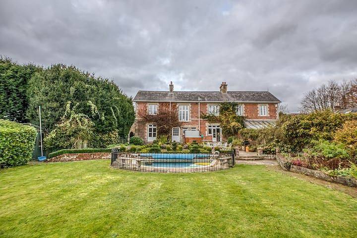 Manor for 16 people in Dorset