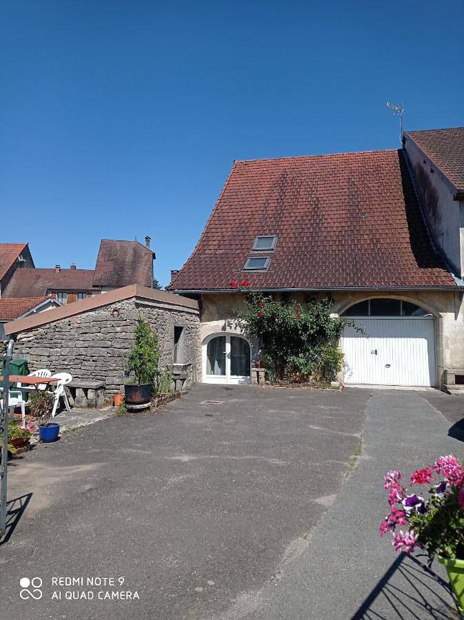 Appartement entier, L'Echappée Crançotine in Hauteroche, Jura Francais