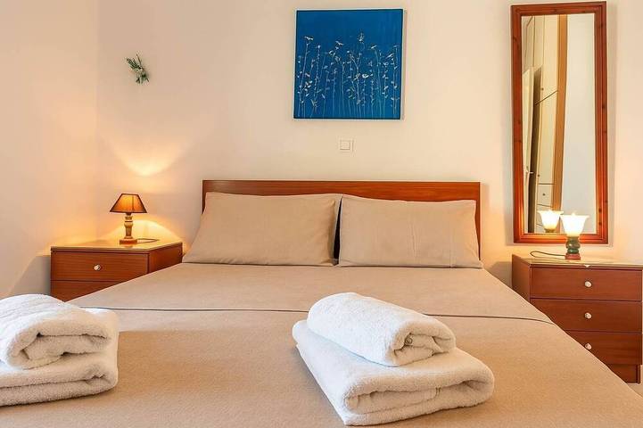 Gîte pour 4 personnes, avec Balcon à Calamata - 3