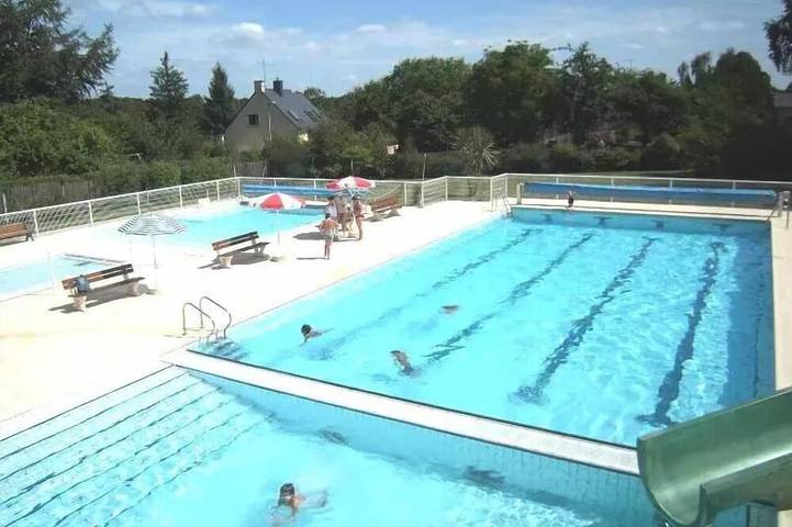 Location de vacances pour 4 personnes, avec piscine et terrasse à Merdrignac - 3