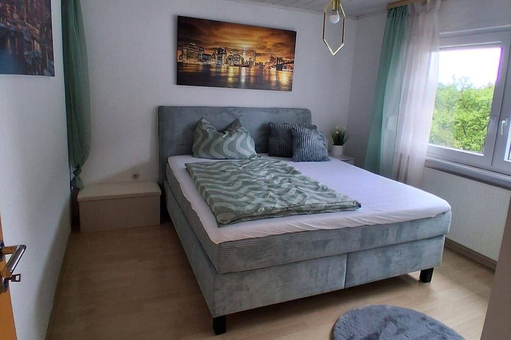Ferienhaus mit privater Terrasse, Balkon und Wlan in Beuren in Bremm, Cochem-Zell