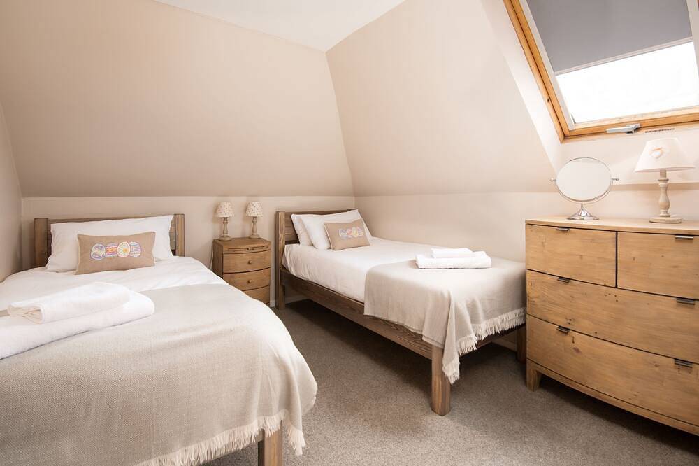 Eildon Melrose Holiday Cottages & Log Cabins - The Granary in Melrose, Scottish Borders