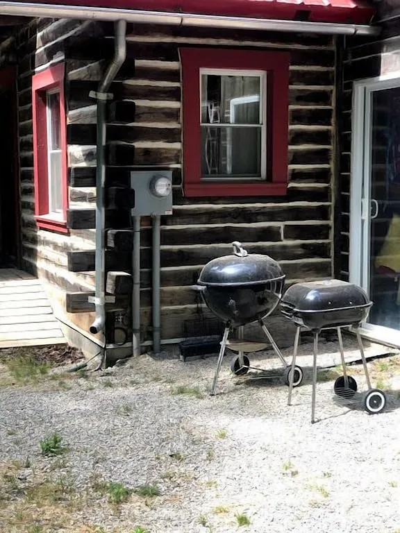 Log cabin for 16 people, with hot tub - 1