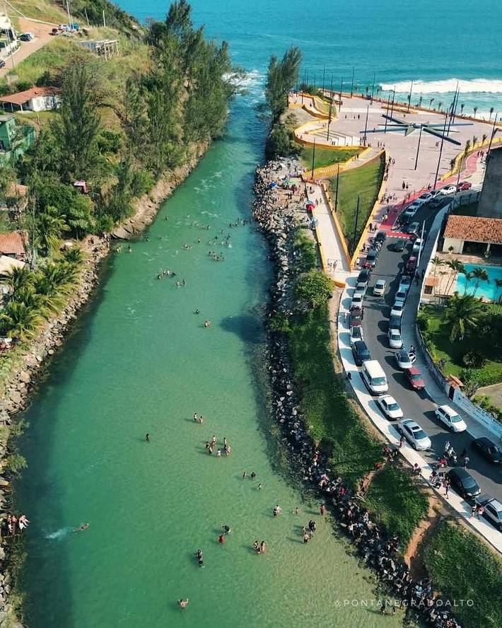 Casas e apartamentos de temporada para 4 pessoas, com terraço e jardim, com animais de estimação em Maricá