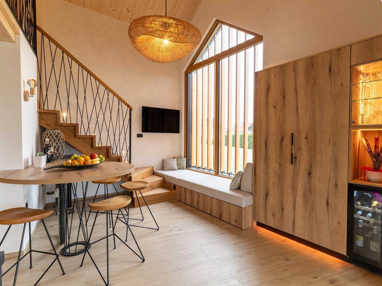 Elegant Warm Bliss Hideaway Escape Lodge - Holiday Home with Hot-Tub and Sauna in Oberkrain