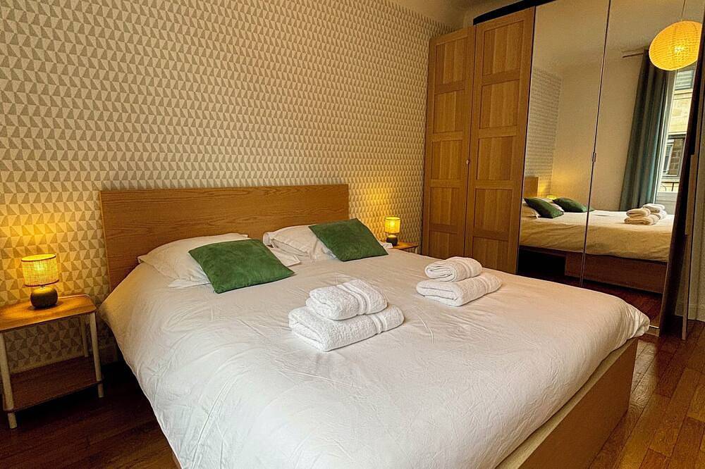Entire apartment, Casa Marbeau - 6 pers. - Stationnement - Entre le centre-ville et la gare in Brive-la-Gaillarde, Brive-la-Gaillarde region
