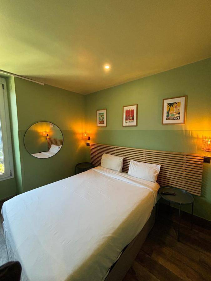 Hôtel pour 4 personnes dans Gare de Nice ville - 2