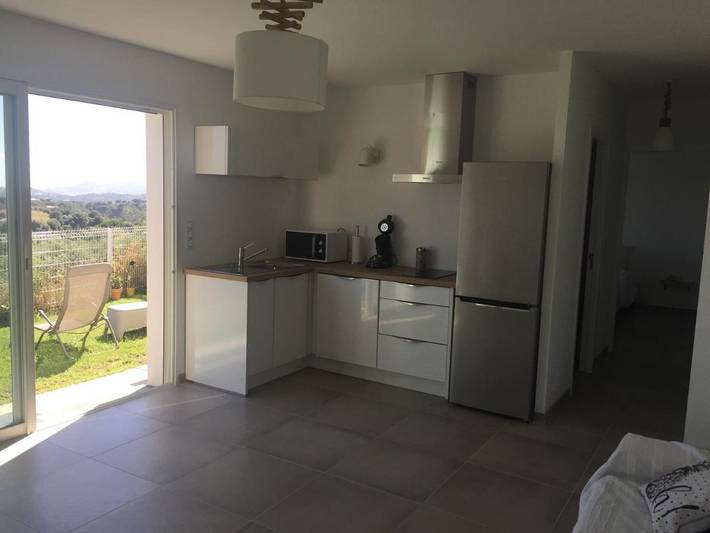 Villa für 2 Personen, mit Terrasse und Garten sowie Ausblick in Afa