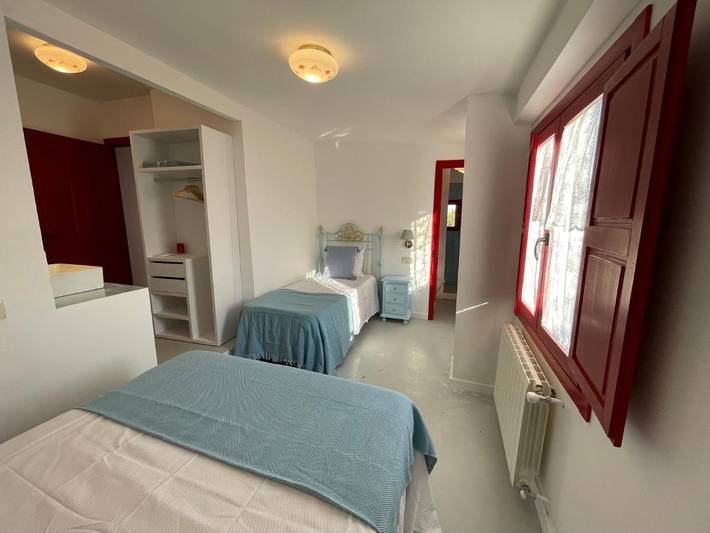 Chalet para 18 personas, con jardín además de piscina y vistas en La Sagra - 3