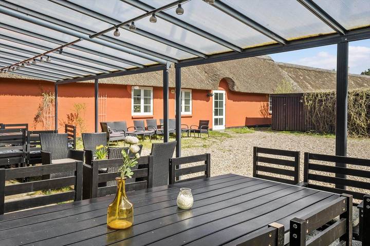 Ferienhaus für 28 Personen, mit Terrasse