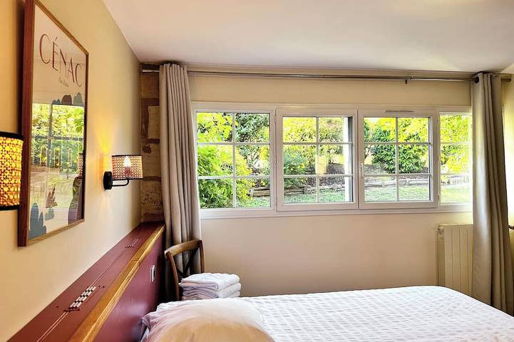 Location de vacances pour 5 personnes, avec terrasse ainsi que piscine et jardin à Saint-Caprais-de-Bordeaux