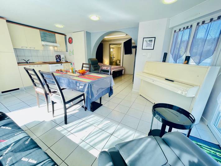 Gîte pour 3 personnes, avec jardin et terrasse, animaux acceptés dans La Vôge-les-Bains - 2