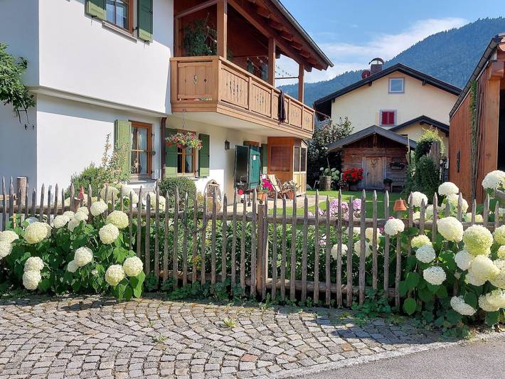 Ferienwohnung für 2 Personen, mit Balkon in Unterammergau