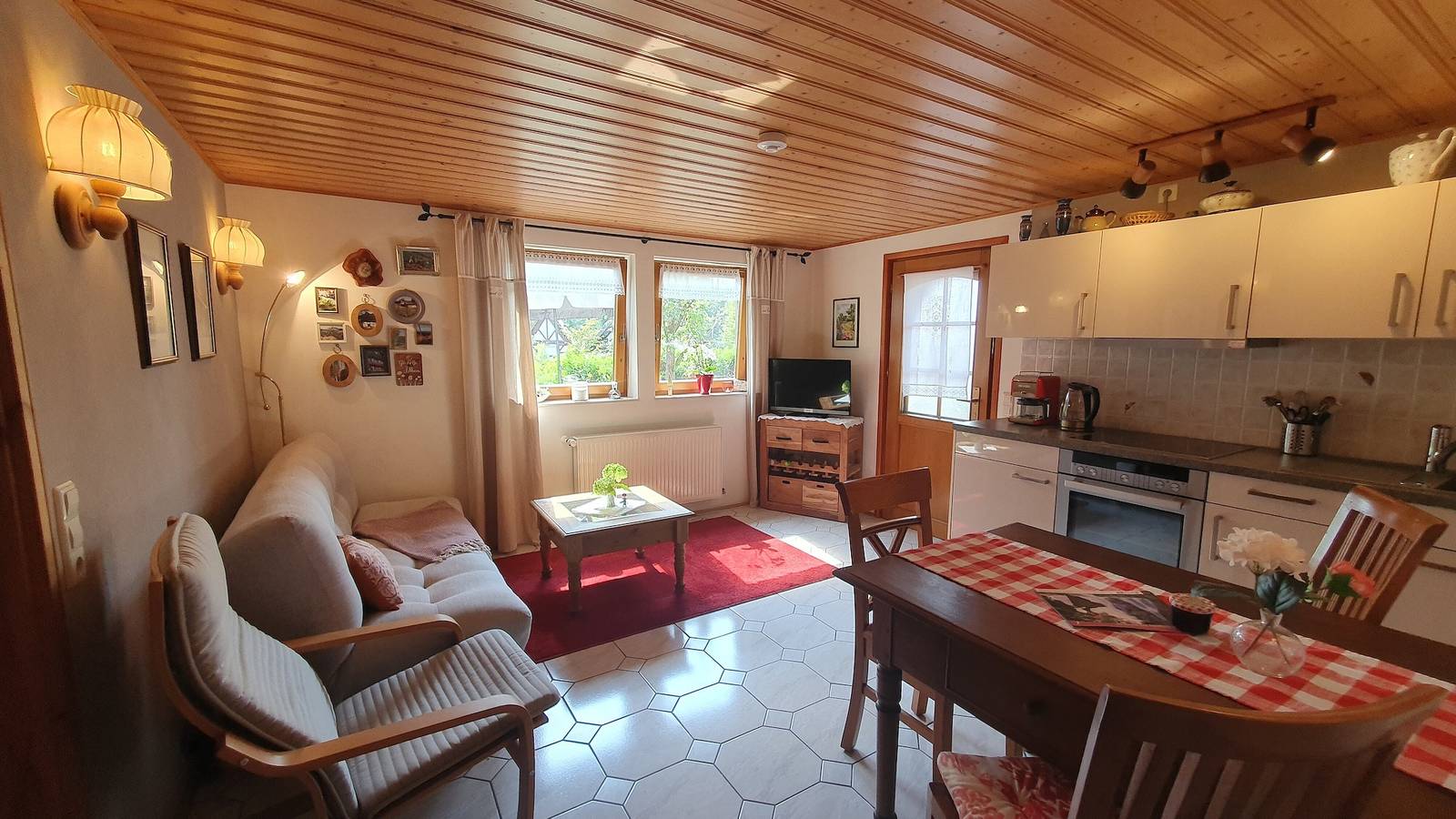 Ganze Wohnung, Ferienwohnung 'Am Rebhang' mit privater Terrasse, Garten und Wlan in Sasbachwalden, Mittlerer Schwarzwald