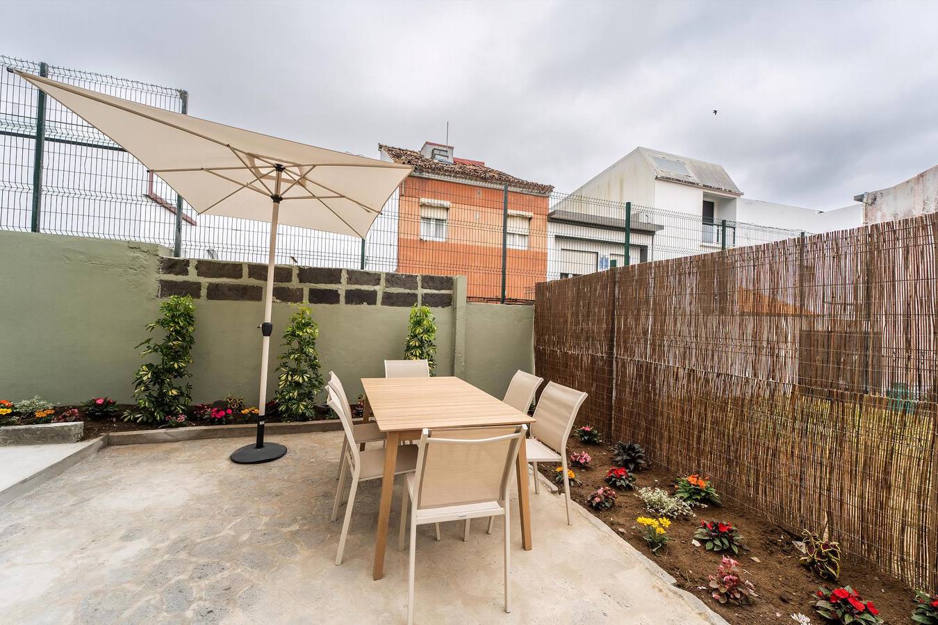 Appartement entier, Appartement de vacances pour 2 personnes in São Miguel Island, Ponta Delgada