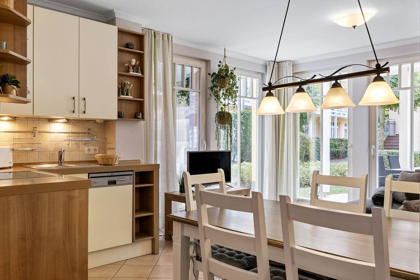 Ganze Wohnung, Barrierearmes Ostseeapartment mit Südterrasse, Saunabereich und Pool im Haus! in Ostseebad Kühlungsborn, Kühlungsborn