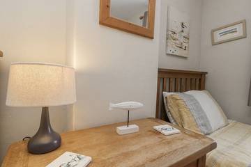 Log Cabin for 6 People in Filey, North Yorkshire, Photo 3