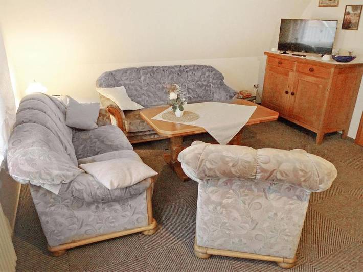 Ferienwohnung für 4 Personen, mit Balkon und Terrasse sowie Garten