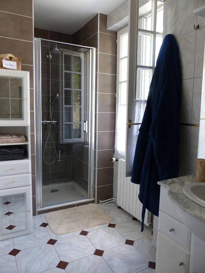 Chambre d’hôte pour 5 personnes, avec jardin ainsi que vue et piscine à Magny-les-Hameaux - 4
