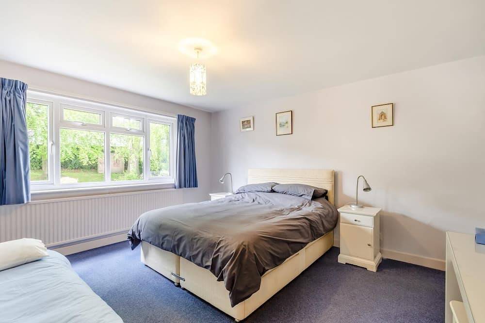4 Bed in Ilkley (oc-ds168) in Ilkley, West Yorkshire