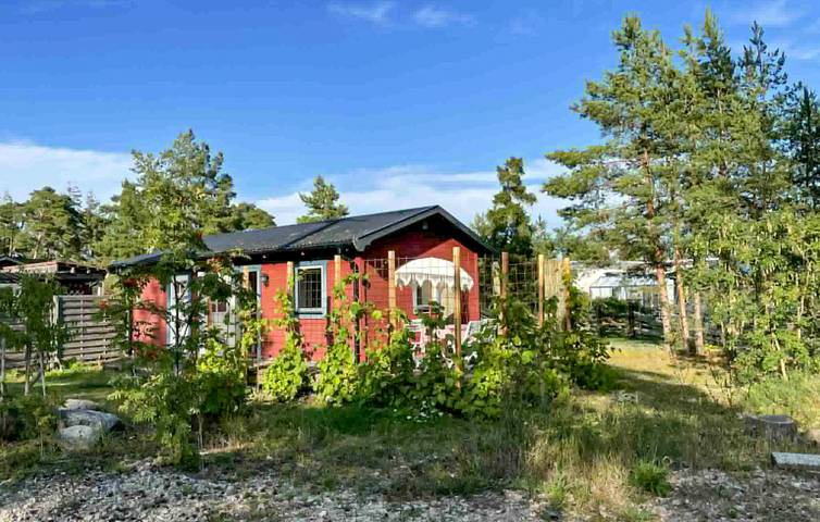 Ferienhaus für 4 Personen, mit Terrasse und Garten in Gotland