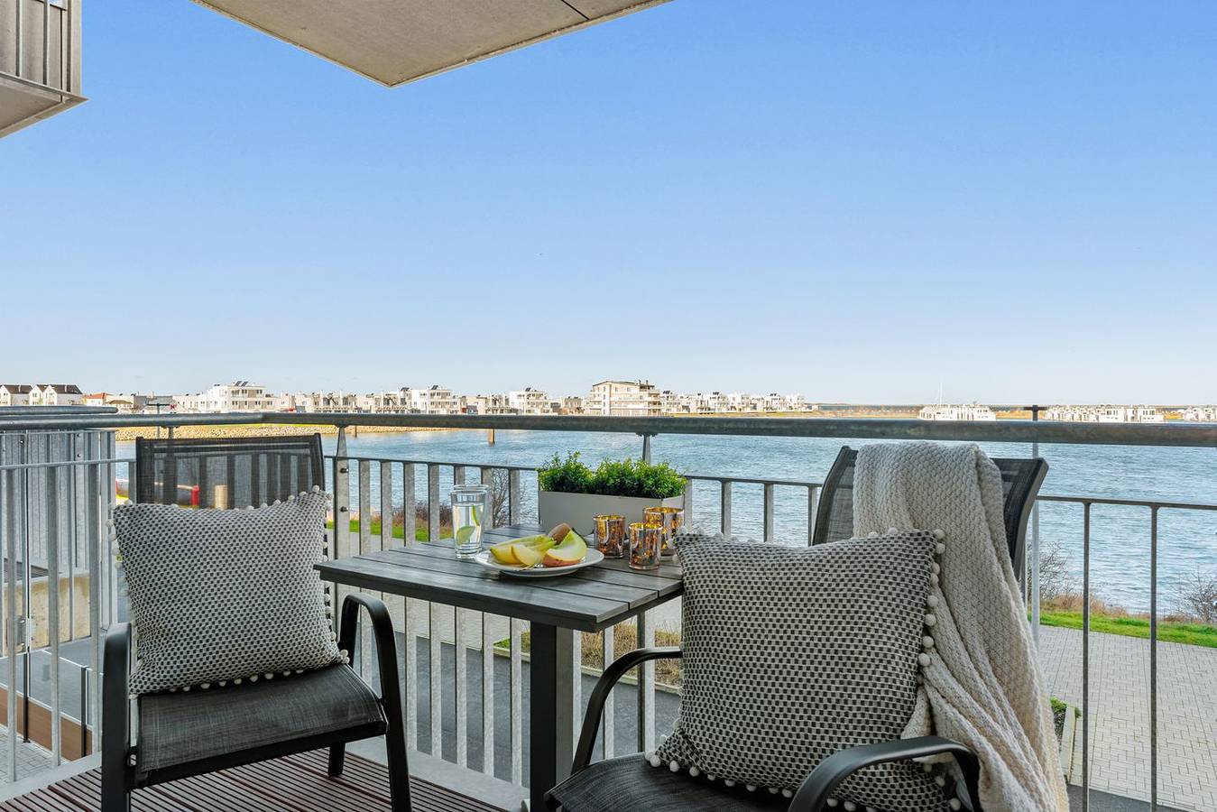 Appartement entier, Kiek Ut - Balcony, First Row Waterfront, Shower, Parking Space, 1st Floor, Elevator in Olpenitz, Kappeln