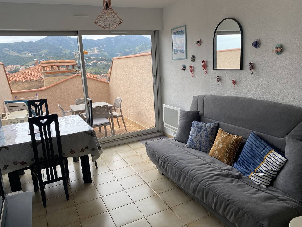 Entire studio, Banyuls-Sur-Mer, studio with terrace, near beach in La Côte Vermeille, Banyuls-sur-Mer