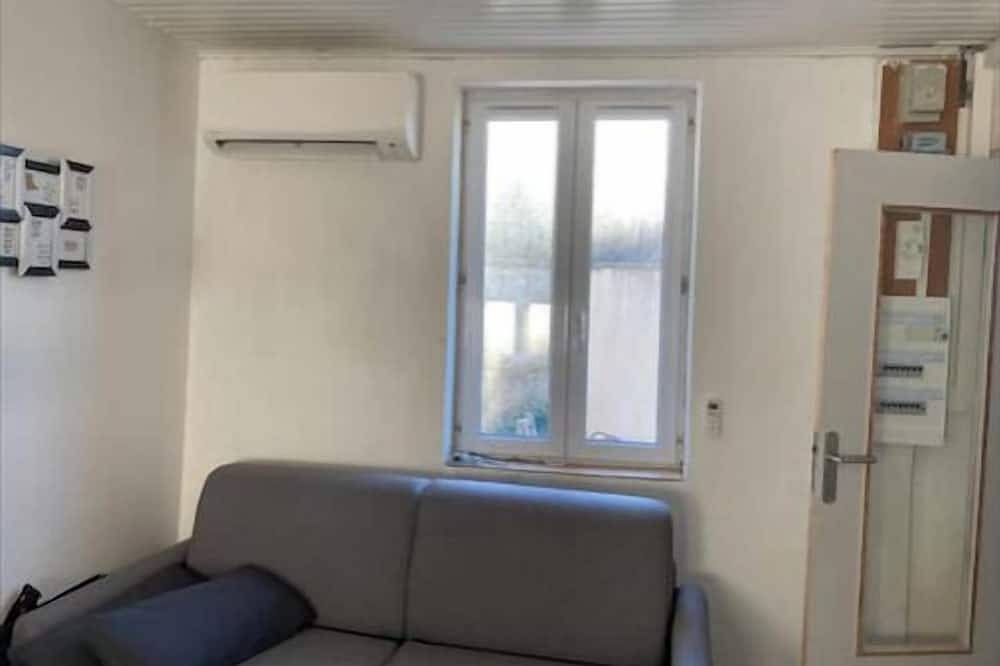 Room in house drome + viarhona + freeway + jacuzzi (extra charge) in Châteauneuf-du-Rhône, Región de Nyons