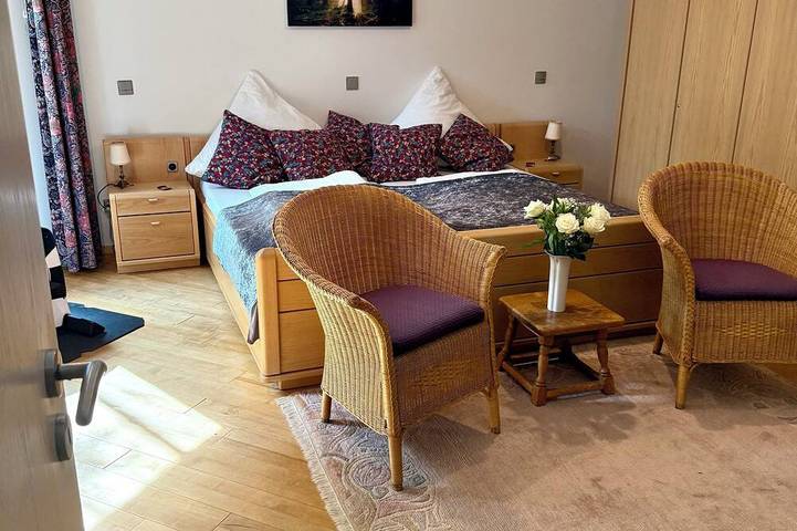 Ferienwohnung für 4 Personen, mit Terrasse in Leichlingen - 2