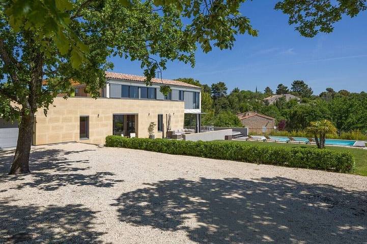 Maison de vacances pour 8 personnes, avec terrasse et jardin à Lacoste