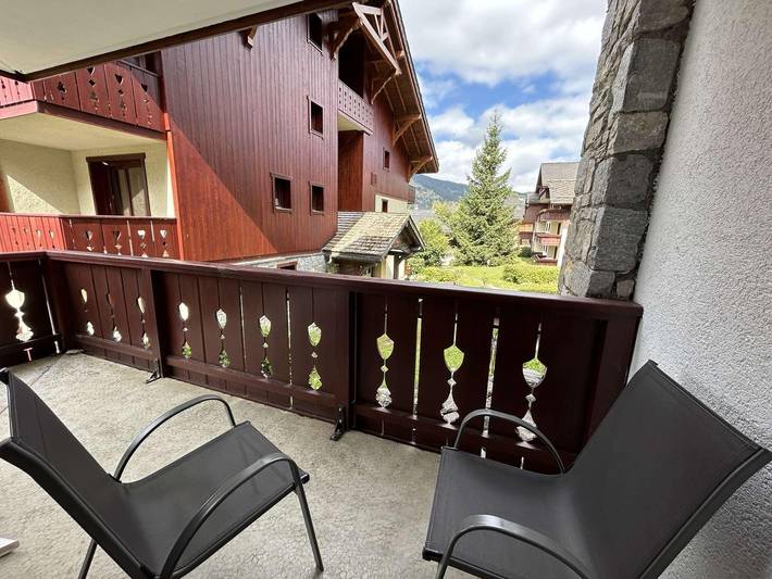 Chalet for 4 people, with balcony and view in Courchevel