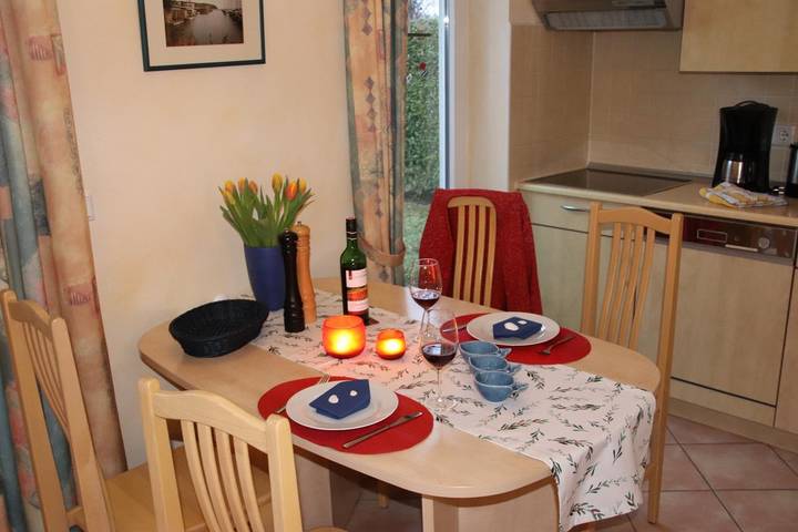 Ferienwohnung für 4 Personen, mit Terrasse und Sauna in Lobbe