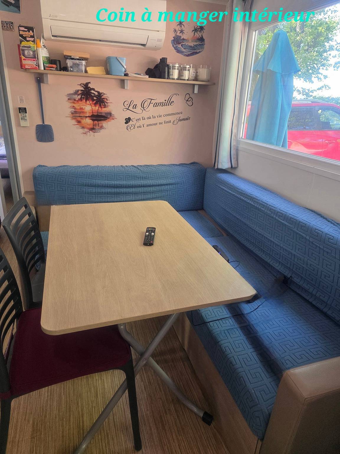 Mobil-home 3 chambres avec climatisation, piscine partagée et terrasse privée in Lagorce, Ardèche