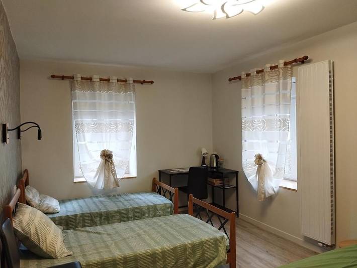 Location de vacances pour 4 personnes, avec jardin à Chaspuzac - 2