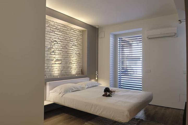Entire apartment, Serendipity: apartment Canopo (2 beds - 2 baths) Alba center in Alba, Langhe