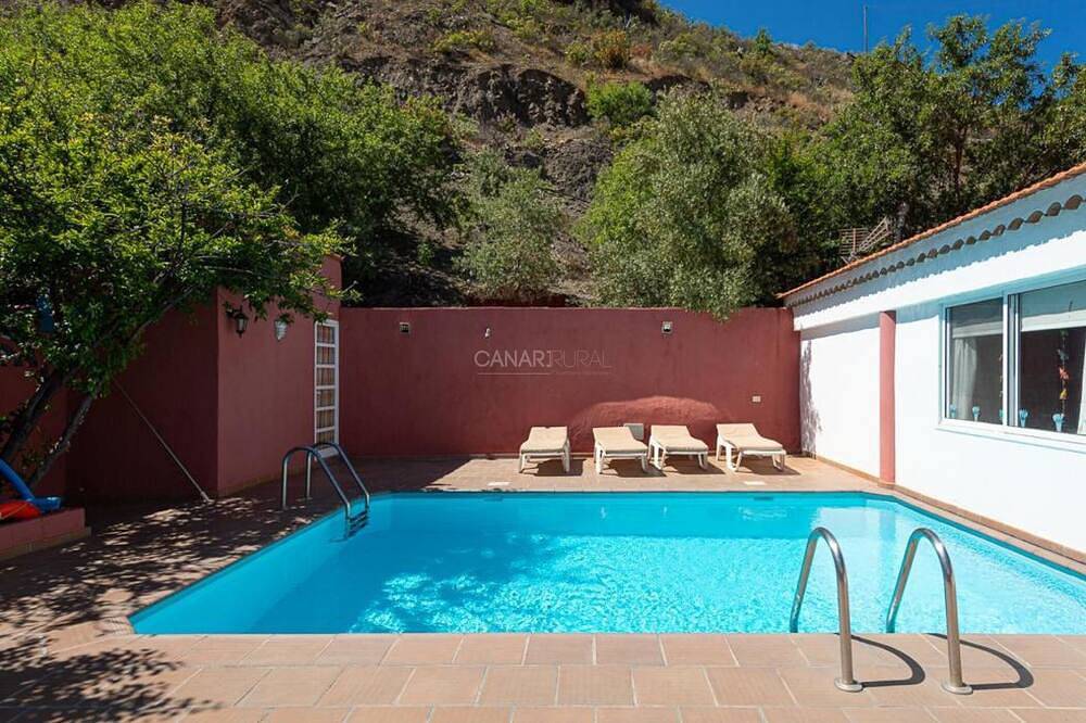 Entire apartment, Holiday home in Hoya de Tunte, nature and private pool in Hoya de Tunte, San Bartolomé de Tirajana